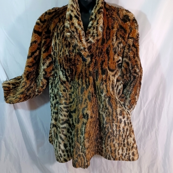 Monterey, Leopard Faux Fur Coat Size 2X, Brown/Black/Cream - Picture 5 of 16